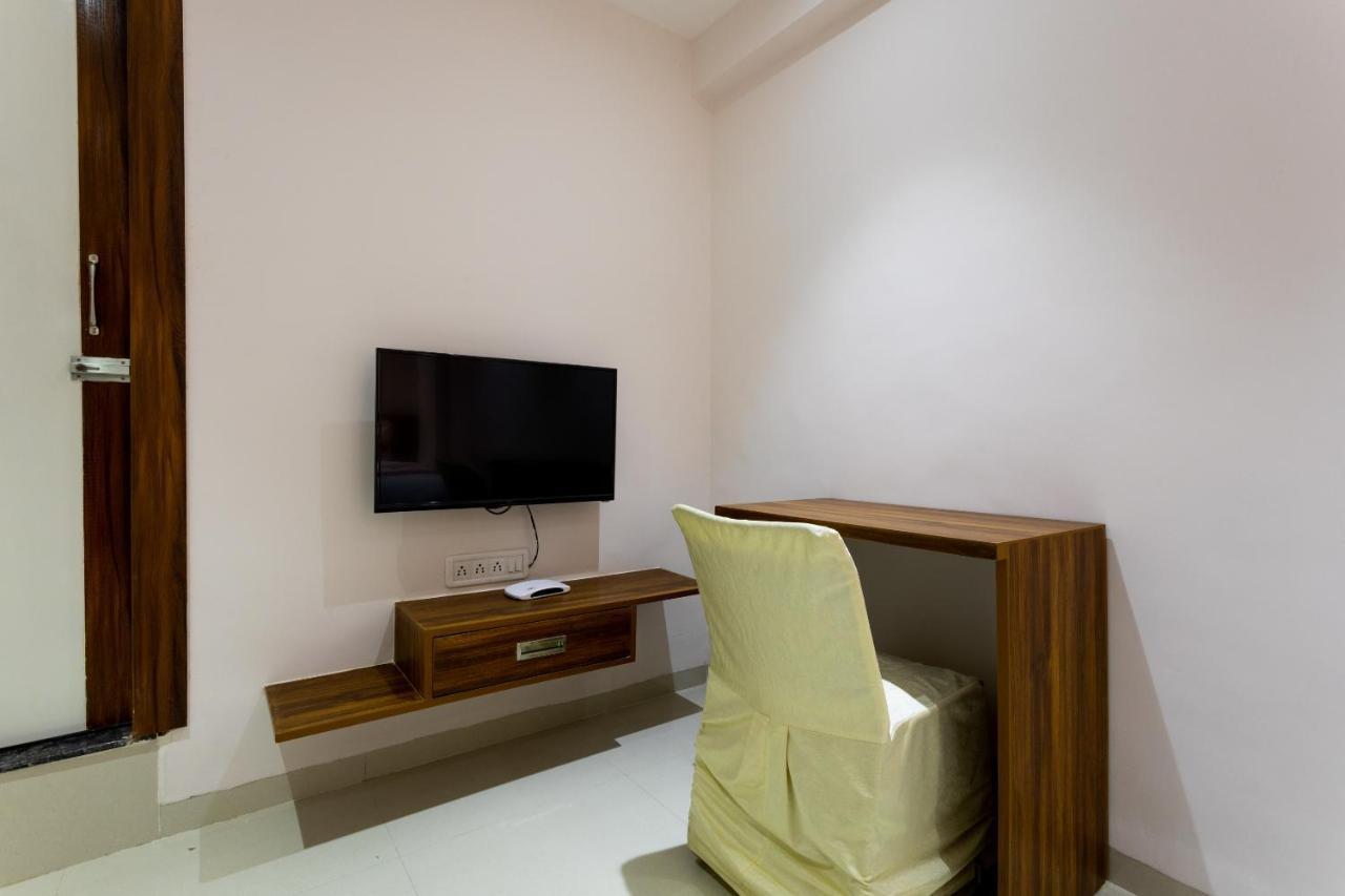 Oyo 29585 The Cliff Hotel Indore Esterno foto